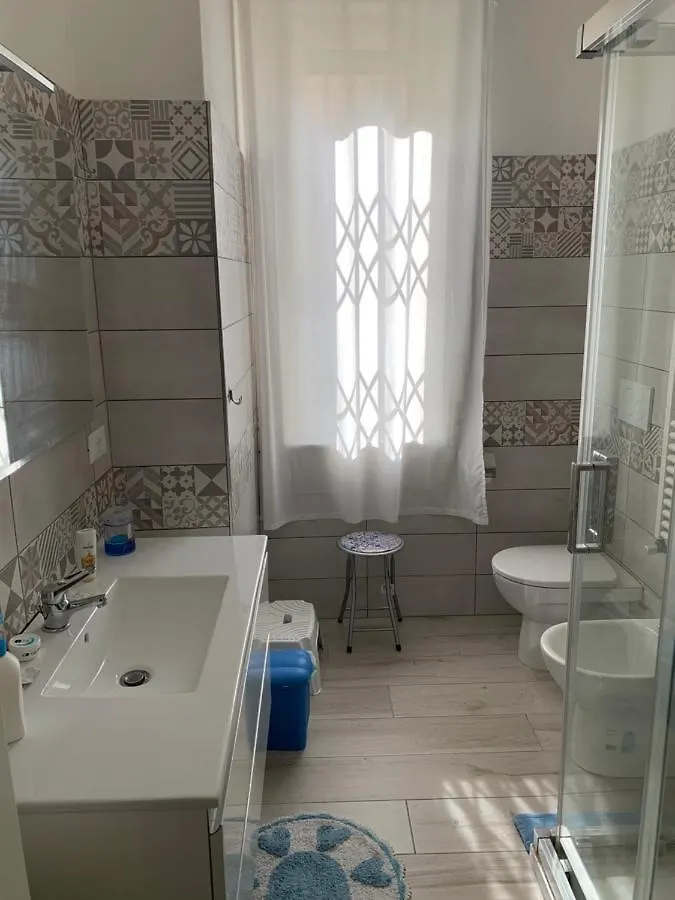 Pisa Train Station Guest House Apartment