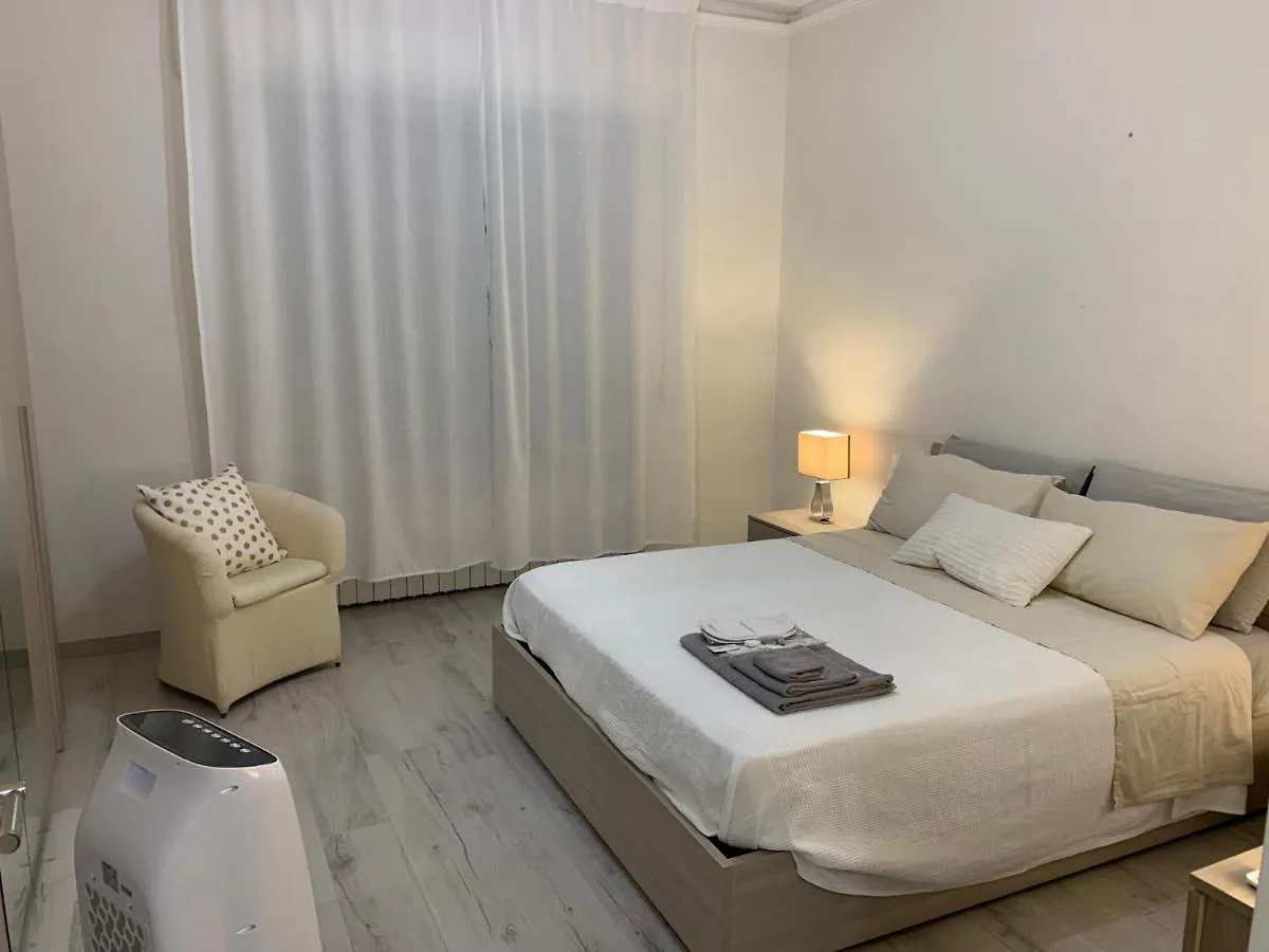Apartment Pisa Train Station Guest House