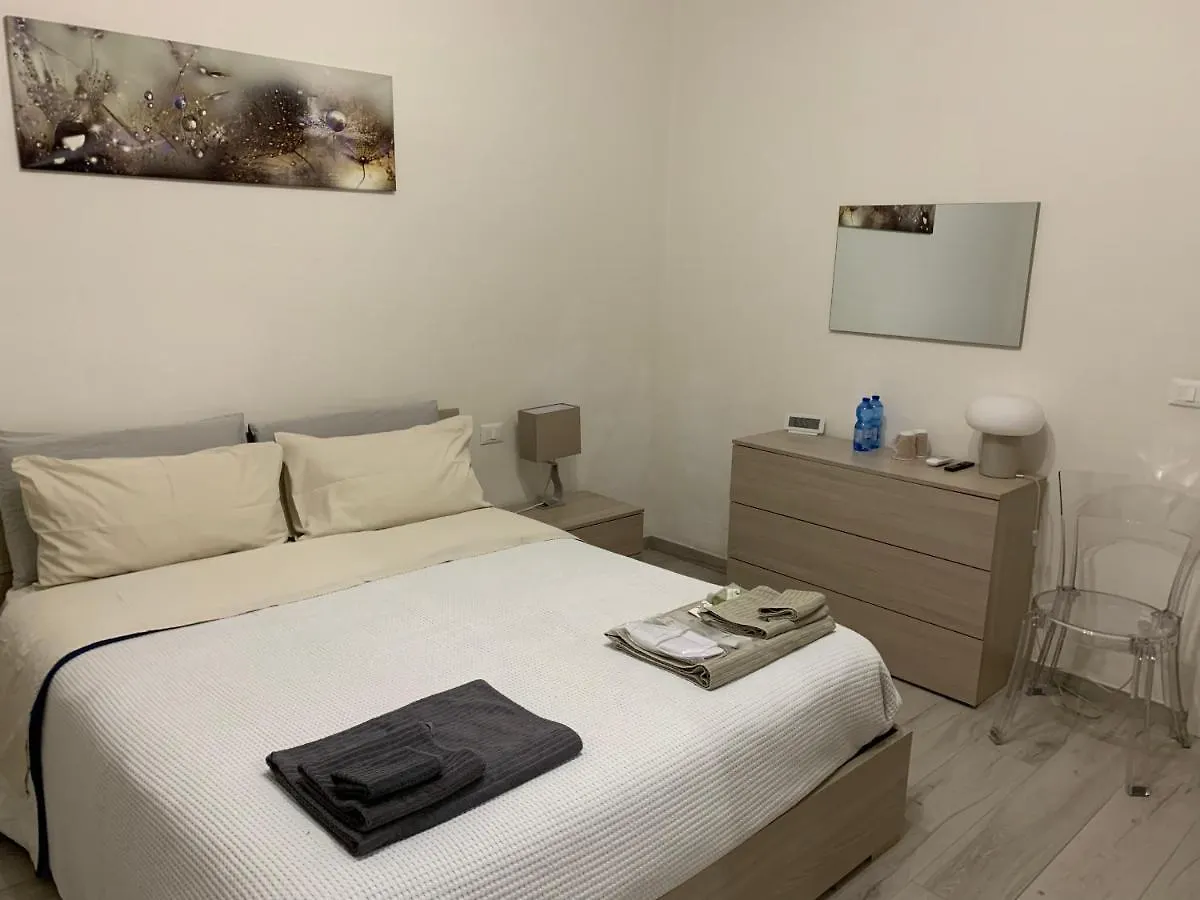 Pisa Train Station Guest House
